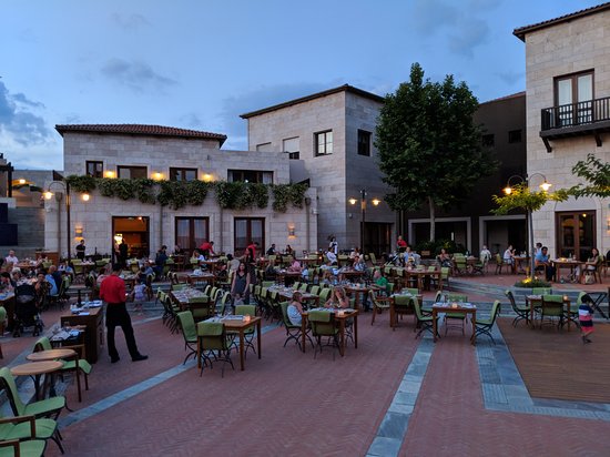 da Luigi in the Agora Costa Navarino